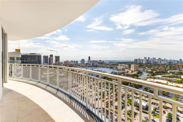 Duo West, 1745 E Hallandale Beach Blvd #PH04W, Hallandale Beach, Florida 33009, image 1