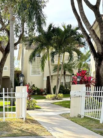 Images At Pembroke Pointe, Pembroke Pines, Florida 33026, image 1