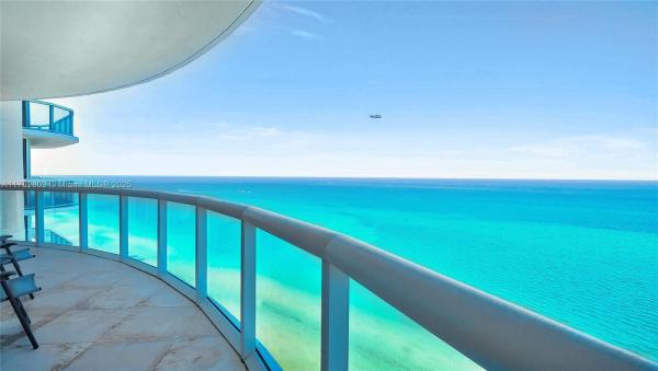 Akoya, 6365 Collins Ave #3802, Miami Beach, Florida 33141, image 1
