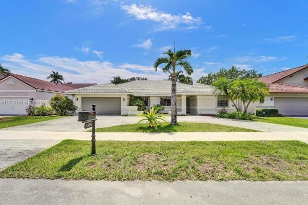 Southern Orchard, 8892 N Southern Orchard Rd N, Davie, Florida 33328, image 1