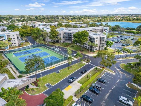 Colony Point, 1001 Colony Point Cir #312, Pembroke Pines, Florida 33026, image 1