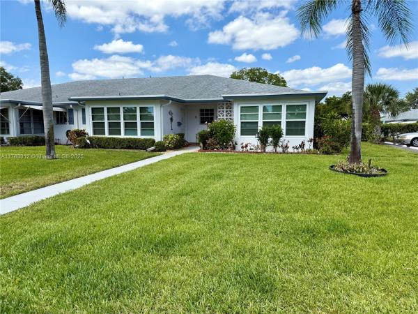 1075 Circle Dr #D, Delray Beach, Florida 33445, image 1