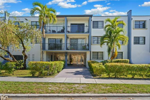 El Jardin De Hialeah, 30 E 39 St #321, Hialeah, Florida 33013, image 1