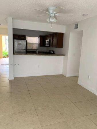 Palm Beach Grande, 1522 Lake Crystal Dr #B, West Palm Beach, Florida 33411, image 1