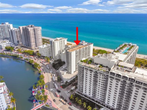 The Riviera, 2401 Collins Ave #1711, Miami Beach, Florida 33140, image 1
