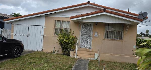 395 NE 112th St, Unincorporated Dade County, Florida 33161, image 1