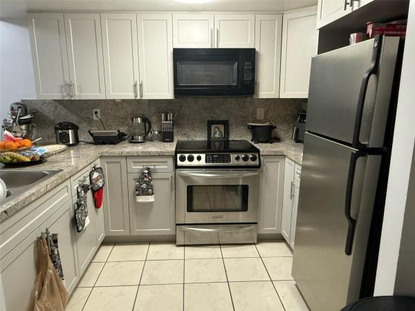East Side, 55 E 4th St #103, Hialeah, Florida 33010, image 1