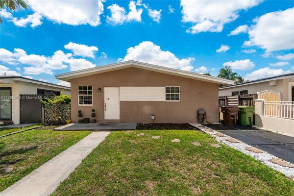 Lunsford Gardens, 534 W 16th St, Hialeah, Florida 33010, image 1