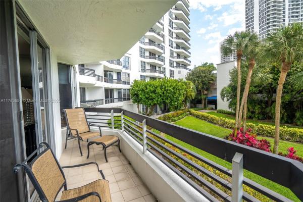 Mystic Pointe Tower 300, 3600 Mystic Pointe Dr #217, Aventura, Florida 33180, image 3