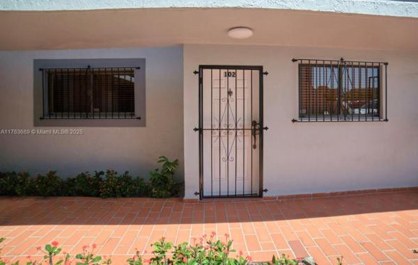 Villas Del Sol, 1380 W 41st St #102, Hialeah, Florida 33012, image 1