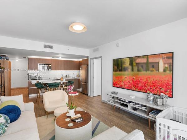 Le Parc At Brickell, 1600 SW 1st Ave #714, Miami, Florida 33129, image 1