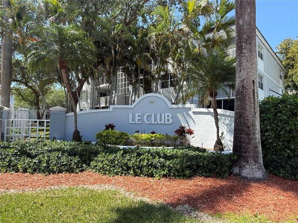 Le Club At Old Cutler, 8650 SW 212th St #201, Cutler Bay, Florida 33189, image 1