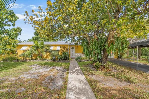 29265 SW 167th Ave, Unincorporated Dade County, Florida 33030, image 1