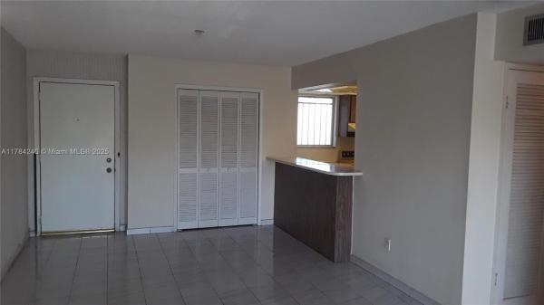 9150 Fontainebleau Blvd #209, Unincorporated Dade County, Florida 33172, image 1