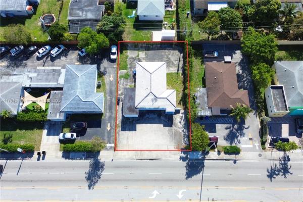 Panuleta Gardens, 17111 NE 6th Ave, North Miami Beach, Florida 33162, image 3