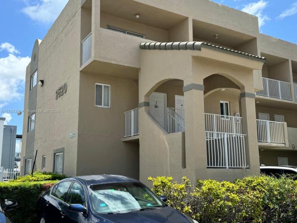 El Paraiso At Hialeah, 2620 W 76th St #201, Hialeah, Florida 33016, image 1