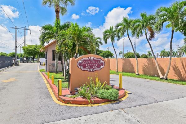 Hialeah Club Villas, 2170 W 60th St #16108, Hialeah, Florida 33016, image 1