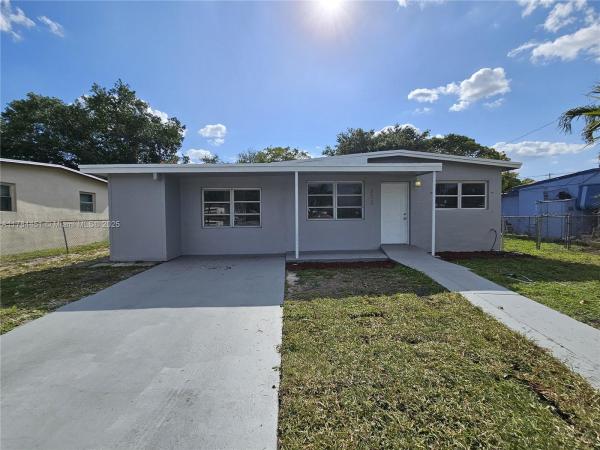 Boulevard Gardens, 272 NW 30th Ter, Fort Lauderdale, Florida 33311, image 1