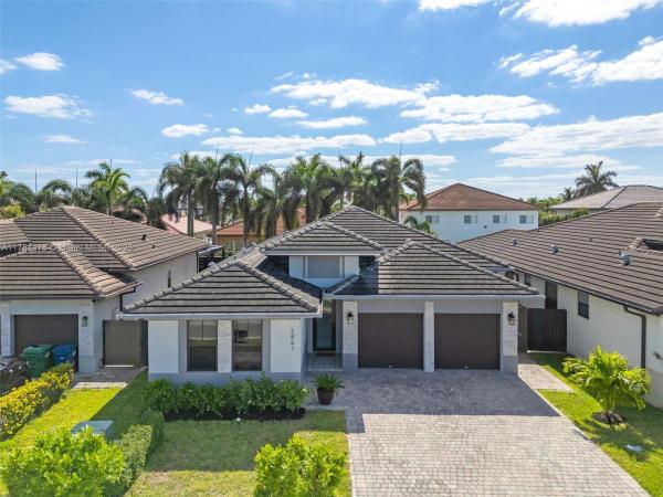 2861 SW 150th Ct, Unincorporated Dade County, Florida 33185, image 1