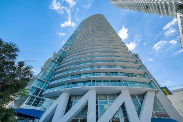 MarinaBlue, 888 Biscayne Blvd #3207, Miami, Florida 33132, image 1
