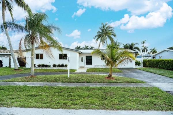 Plantation Isles, 5820 SW 17th St, Plantation, Florida 33317, image 1