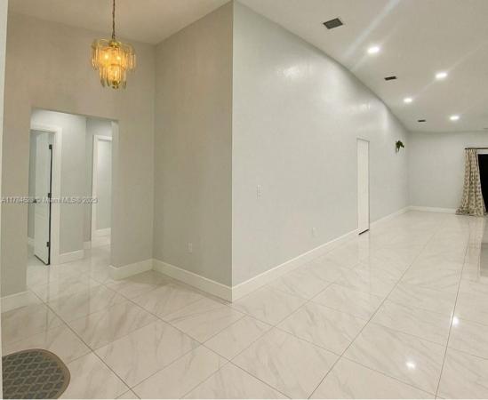 Christys, 7418 W 32nd Ct, Hialeah, Florida 33018, image 3