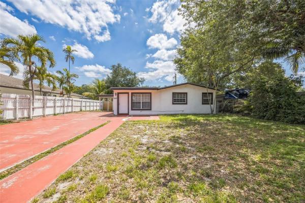 Palm Lane Villa, 2515 N 66th Ave, Hollywood, Florida 33024, image 1