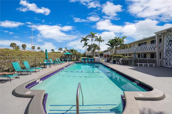 Berkeley Diplomat, 900 Atlantic Shores Blvd #126, Hallandale Beach, Florida 33009, image 1