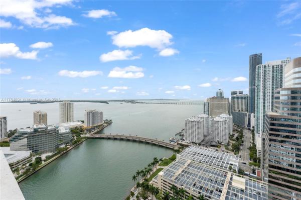 Icon Brickell Tower 2, 495 Brickell Ave #3511, Miami, Florida 33131, image 1