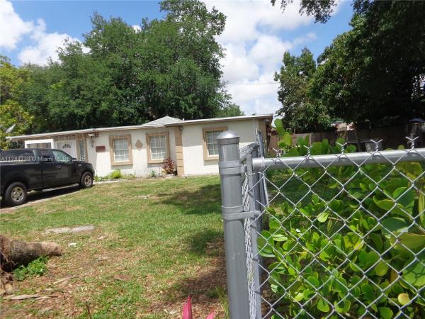 1385 NW 100th St, Miami, Florida 33147, image 1