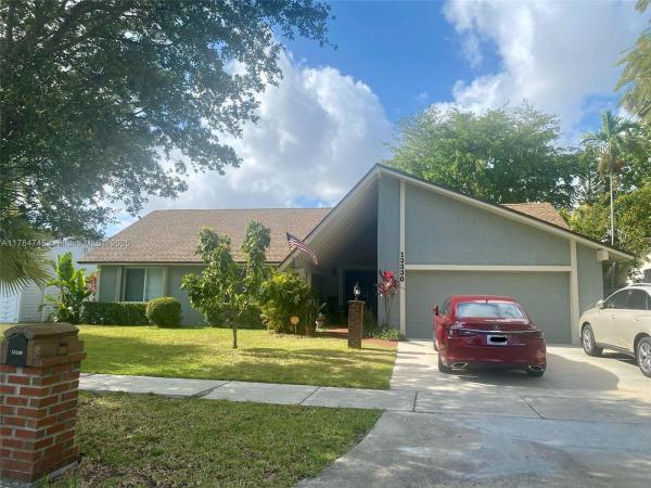 Calusa Club Estates, 13330 SW 102nd St, The Crossings, Florida 33186, image 2