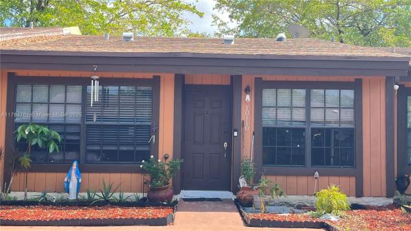 Cedarwoods At Pembroke Lakes, 10110 Acorn Ln, Pembroke Pines, Florida 33026, image 1
