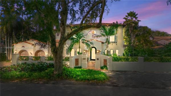 Coral Gables Country Club, 1511 Alegriano Ave, Coral Gables, Florida 33146, image 3