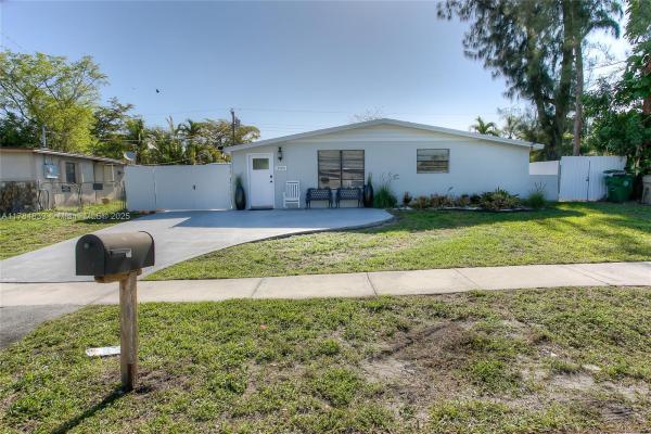 Playland Village, 3900 SW 60th Ave, Davie, Florida 33314, image 1