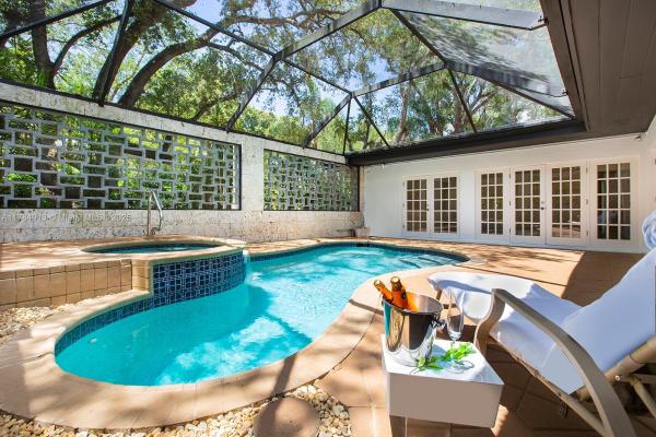 Sunrise Harbour, 171 SE Edgewater Dr, Coral Gables, Florida 33133, image 1