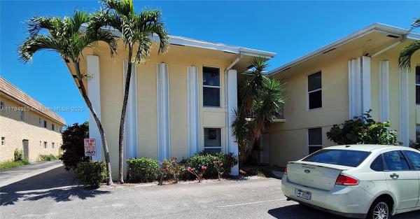 733 Hummingbird Way #6, North Palm Beach, Florida 33408, image 1