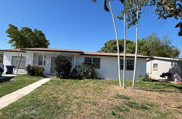 Sierra Mirada, 301 NW 194th Ter, Miami Gardens, Florida 33169, image 1