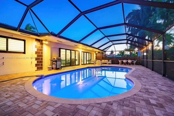 Hollywood Lakes, 1141 N Northlake Dr, Hollywood, Florida 33019, image 1