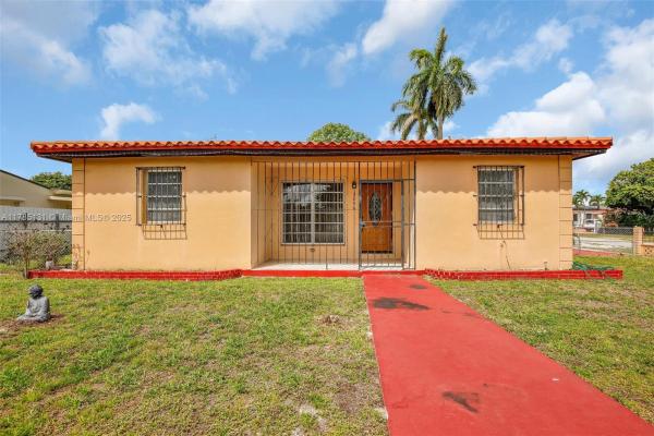 Palm Ave Highlands, 5890 E 2nd Ave, Hialeah, Florida 33013, image 2
