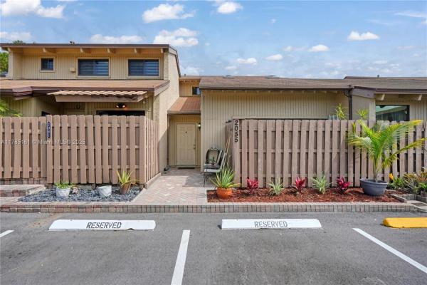 The Escape At Arrowhead, 2055 SW 81st Way, Davie, Florida 33324, image 1