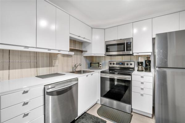 Barcelona North, 257 S Cypress Rd #416, Pompano Beach, Florida 33060, image 1