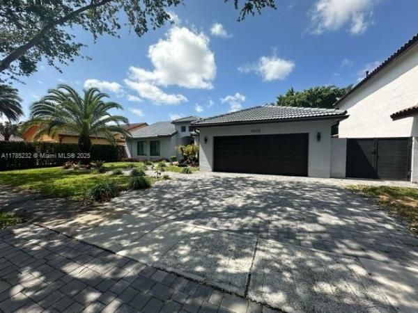 19430 NW 87th Pl, Hialeah, Florida 33018, image 1