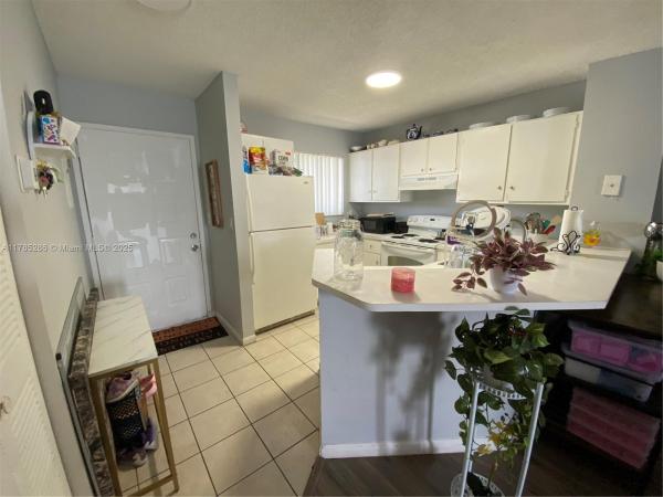 Lakeshore At University Park, 8710 N Sherman Cir #202, Miramar, Florida 33025, image 1