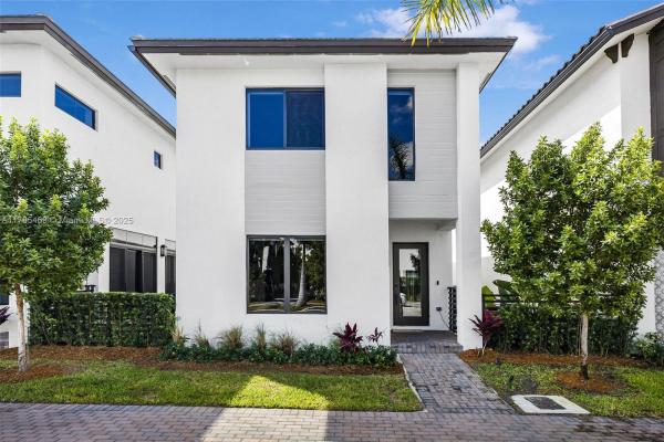 Canarias At Downtown Doral, 8156 NW 43rd St, Doral, Florida 33166, image 1