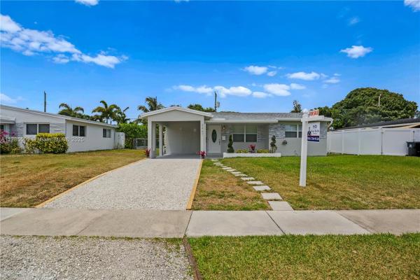 Pearl Estates, 3461 SW 15th St, Fort Lauderdale, Florida 33312, image 2