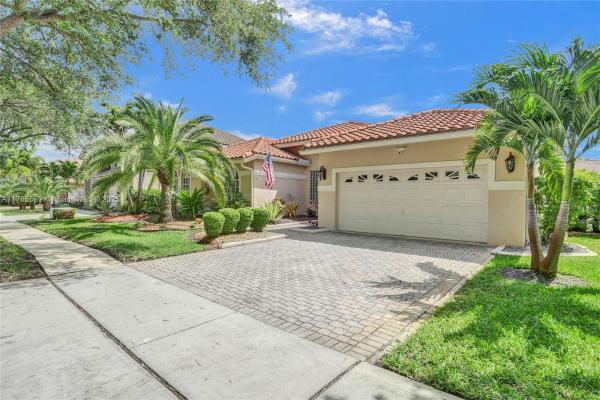 Malibu Pointe At Silver Lakes, 1543 NW 182nd Way, Pembroke Pines, Florida 33029, image 1