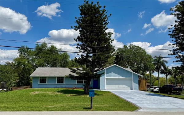 Seligman Durango West, 5010 SW 201st Ter, Southwest Ranches, Florida 33332, image 1