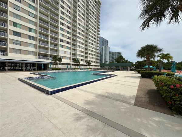 Arlen House Central, 300 Bayview Dr #315, Sunny Isles Beach, Florida 33160, image 1