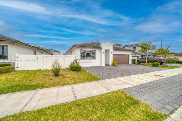 The Landings, 23214 SW 107th Ave, Kendall, Florida 33032, image 3