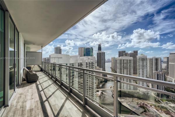 The Ivy At Riverfront, 90 SW 3rd St #4301, Miami, Florida 33130, image 1